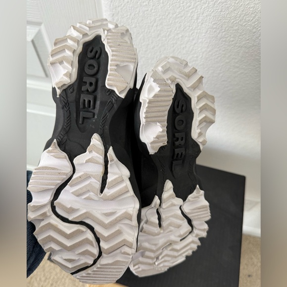 Sorel Women's Kinetic Breakthru Acadia Waterproof - Picture 4 of 5